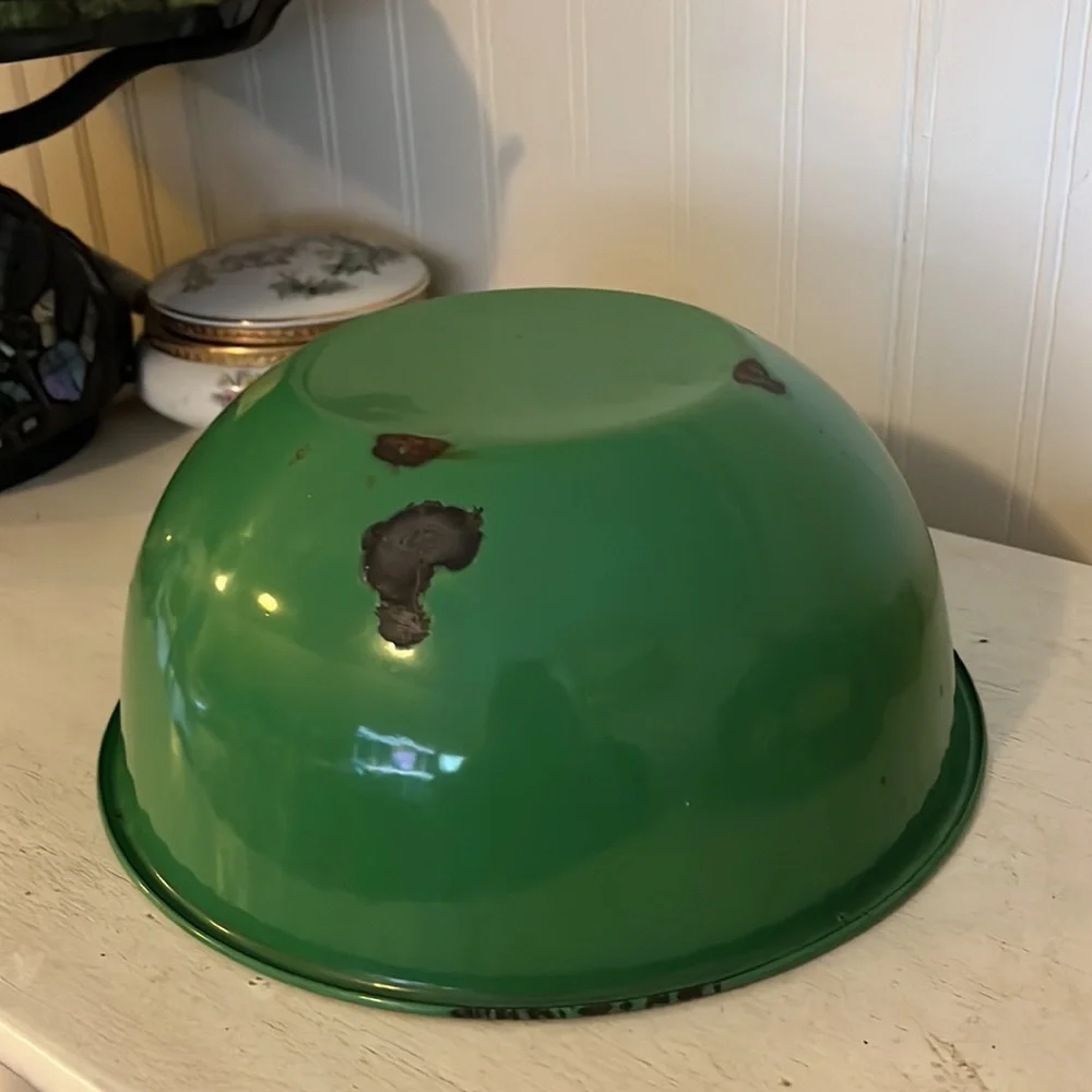 Vintage green enamel enamelware mixing bowl large 10” diameter